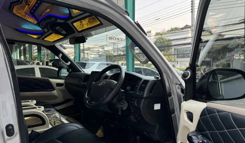 TOYOTA COMMUTER 3.0 AT ปี 2018 (VIP 3R) full