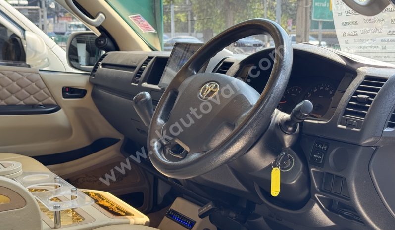 TOYOTA COMMUTER 3.0 MT ปี 2018 วีไอพี+option full